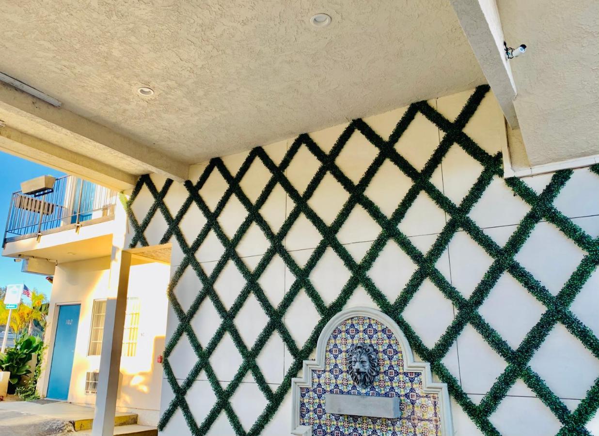 Hotel Villa Serena El Cajon Dış mekan fotoğraf