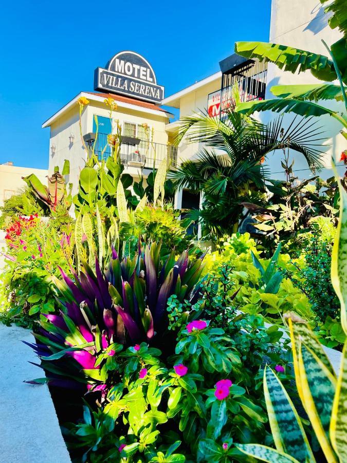 Hotel Villa Serena El Cajon Dış mekan fotoğraf