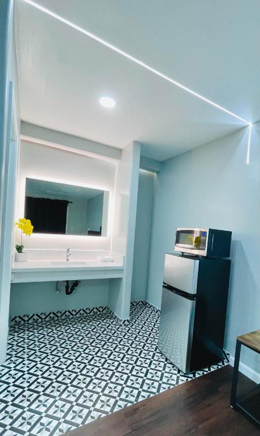 Hotel Villa Serena El Cajon Dış mekan fotoğraf